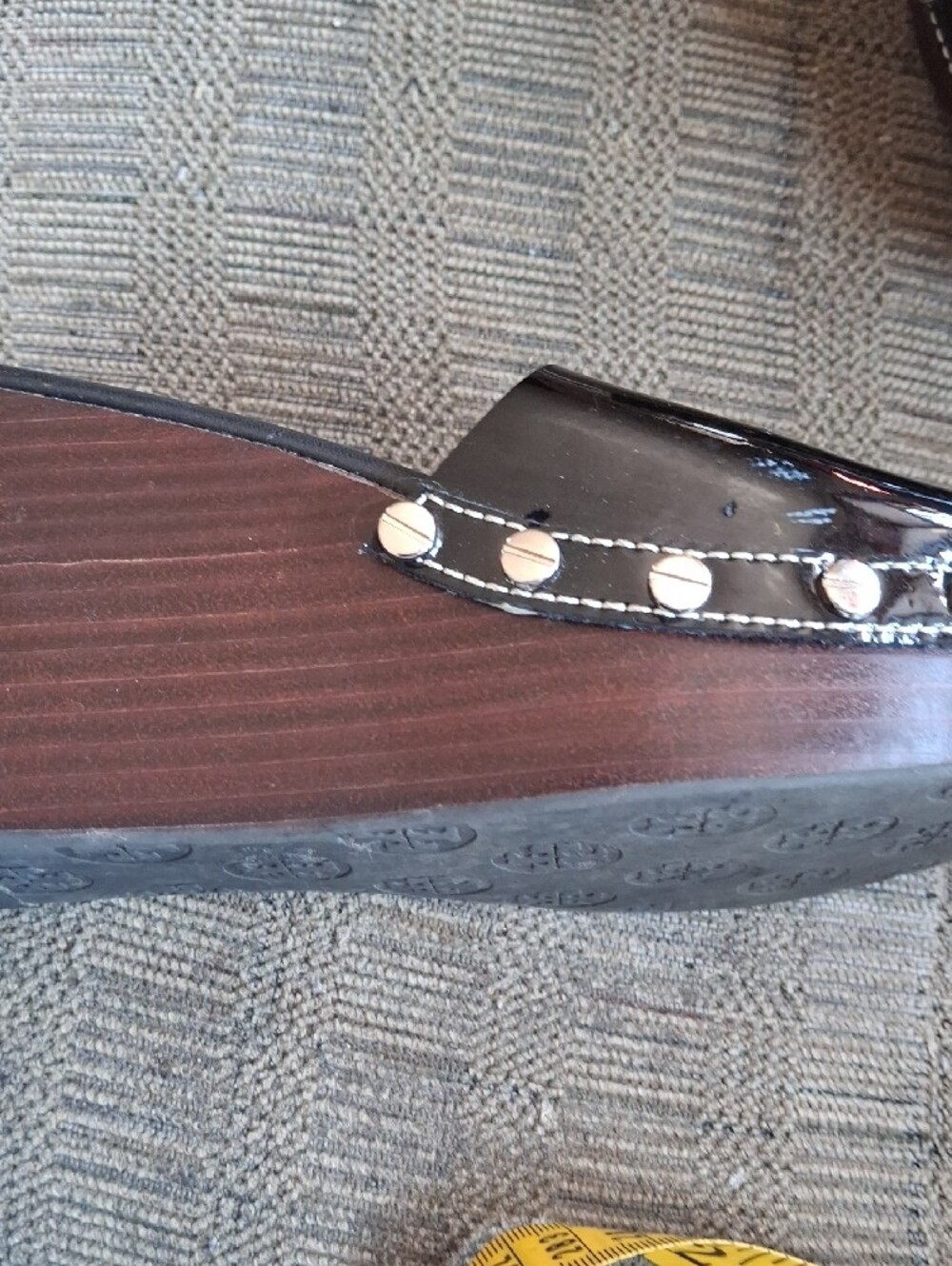 Tory Burch Wedge Sandles With Shoe Bag - Picture 4 of 10